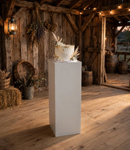 Load image into Gallery viewer, Plinth Acrylic white (25 x 25) - 90cm - HIRE ONLY