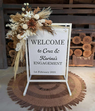 Load image into Gallery viewer, Boho Rustic welcome sign flowers & welcome frame - HIRE ONLY