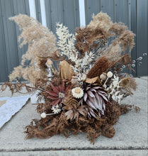 Load image into Gallery viewer, Australian natives (boho rustic) dry floor/plinth flowers - HIRE ONLY