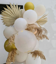 Load image into Gallery viewer, Baby shower gender reveal – Basic package - HIRE ONLY