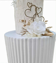 Load image into Gallery viewer, White cement look round ripple plinth - 90cm - HIRE ONLY