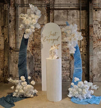 Load image into Gallery viewer, Set of 3 White Curved backdrop arch frames - HIRE ONLY
