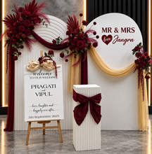 Load image into Gallery viewer, Burgundy, dark red package – 2 arches, 3 flowers & welcome sign - HIRE ONLY