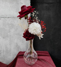 Load image into Gallery viewer, Red & white table flowers centrepieces - HIRE ONLY
