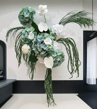 Load image into Gallery viewer, Popular Green & white flowers Set up – Option 1 - HIRE ONLY