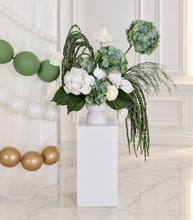 Load image into Gallery viewer, Popular Green & white flowers Set up – Option 10 - HIRE ONLY