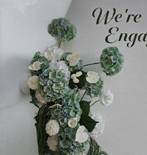 Load image into Gallery viewer, White & Olive arch & 4 x green & white flowers