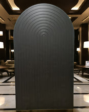Load image into Gallery viewer, Black ripple arch backdrop – 2.1m tall - HIRE ONLY