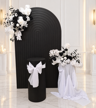Load image into Gallery viewer, Black ripple arch, 2 x flowers & 2 x plinths - HIRE ONLY