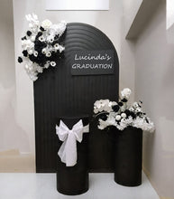 Load image into Gallery viewer, Black ripple arch, 2 x flowers & 2 x plinths - HIRE ONLY
