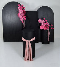 Load image into Gallery viewer, Black & pink package - 3 x black arch, 2 x flowers & 2 x plinths - HIRE ONLY