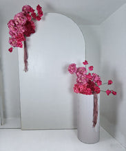 Load image into Gallery viewer, Pink package – Single arch, 2 x flowers, 1 x plinth - HIRE ONLY