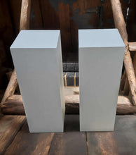 Load image into Gallery viewer, Plinth Acrylic white (25 x 25) - 70cm - HIRE ONLY