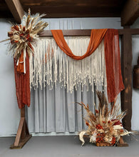 Load image into Gallery viewer, Rustic everlasting flowers & wooden arbour – Option 2 - HIRE ONLY