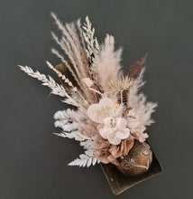 Load image into Gallery viewer, Preserved everlasting Mother's Day flowers in unique pot with tray
