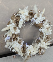 Load image into Gallery viewer, Preserved everlasting flowers Christmas wreath with lights