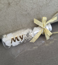 Load image into Gallery viewer, My 1st Christmas baby gift – set of 3 preserved flowers bottles – XMAS57