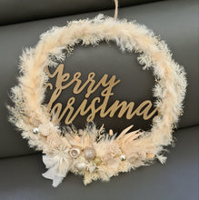 Load image into Gallery viewer, Boho elegant Everlasting flowers Christmas Wreath