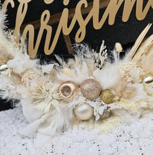 Load image into Gallery viewer, Boho elegant Everlasting flowers Christmas Wreath