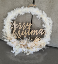 Load image into Gallery viewer, Boho elegant Everlasting flowers Christmas Wreath