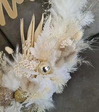 Load image into Gallery viewer, Boho elegant Everlasting flowers Christmas Wreath