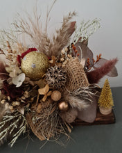 Load image into Gallery viewer, Boho Rustic Preserved flowers Xmas deco with lights XMAS94