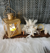 Load image into Gallery viewer, Boho Preserved flowers Xmas deco with lantern XMAS95