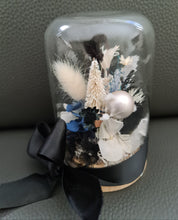 Load image into Gallery viewer, Mini Preserved flowers Xmas dome with glitter bauble – Blue, black & white