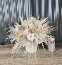 Load image into Gallery viewer, Boho Everlasting flowers centerpiece #2
