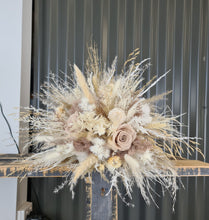 Load image into Gallery viewer, Boho Everlasting flowers centerpiece #2
