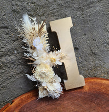 Load image into Gallery viewer, Preserved Everlasting flowers letter H - 15cm - White & Antique Gold