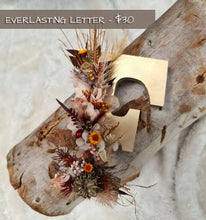Load image into Gallery viewer, Preserved Everlasting flowers letter F - 15cm - Rustic Gold
