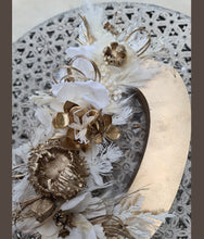 Load image into Gallery viewer, Preserved Everlasting flowers letter D - 15cm - Champagne Gold & White