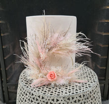 Load image into Gallery viewer, Blush cake hoop with mini preserved rose