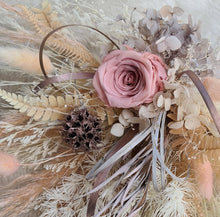 Load image into Gallery viewer, Dusty pink & neutral preserved flowers cake topper