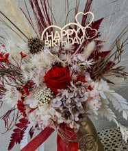 Load image into Gallery viewer, Everlasting red rose with "Happy Birthday" Love heart & Bag