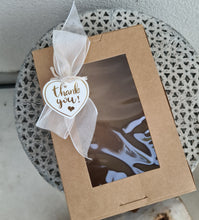 Load image into Gallery viewer, Preserved Everlasting flowers letter D - 15cm - Champagne Gold & White