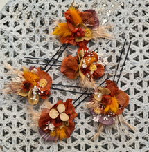 Load image into Gallery viewer, 5 x bobby pins
