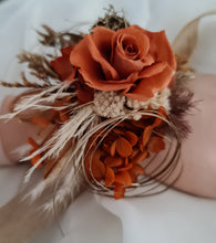 Load image into Gallery viewer, Order AL - 3 x preserved flowers rustic corsages
