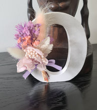 Load image into Gallery viewer, Preserved Everlasting flowers letter O -&nbsp; 10cm – Purple, Pink &amp; White
