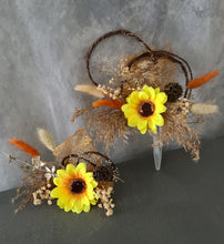 Load image into Gallery viewer, Double sunflower cake topper
