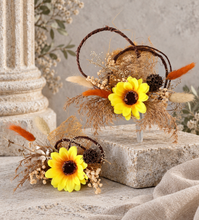 Load image into Gallery viewer, Double sunflower cake topper
