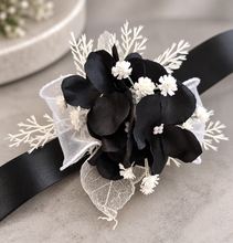 Load image into Gallery viewer, Black &amp; white everlasting flowers corsage &amp; pocket flowers – wedding / school formal

