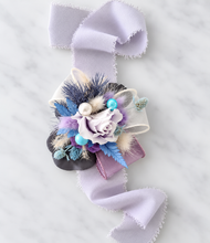 Load image into Gallery viewer, Preserved flowers pastel colours corsage
