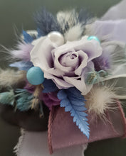 Load image into Gallery viewer, Preserved flowers pastel colours corsage
