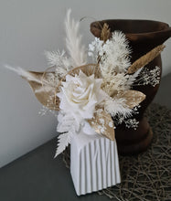Load image into Gallery viewer, White &amp; Champagne Gold Everlasting flowers Cake topper

