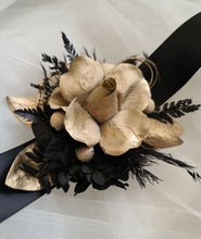 Load image into Gallery viewer, Black &amp; Champagne gold Everlasting flowers corsage - School Prom / Formal
