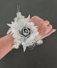 Load image into Gallery viewer, Silver &amp; white Everlasting flowers corsage  - School Formal / Prom
