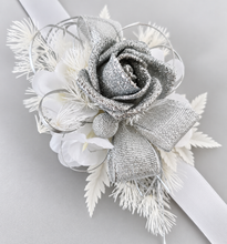 Load image into Gallery viewer, Silver &amp; white Everlasting flowers corsage  - School Formal / Prom
