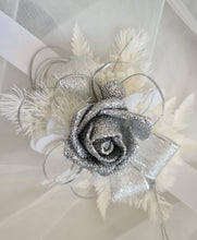 Load image into Gallery viewer, Silver &amp; white Everlasting flowers corsage  - School Formal / Prom

